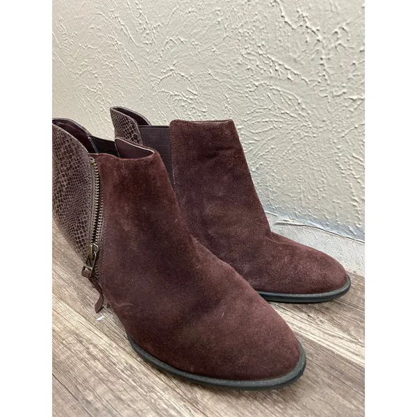 Vionic Anne Suede Ankle Boots Size 10 Brown Preppy Heeled Booties - Image 3