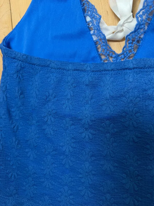 Wild Fable Bright Blue Stretch Lace Seamless Halter Top Size XS - Image 5