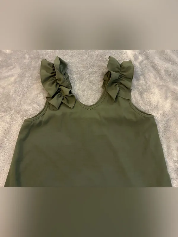 Entro Women’s Olive Green Ruffle Shoulder Dress Size Small - Image 3