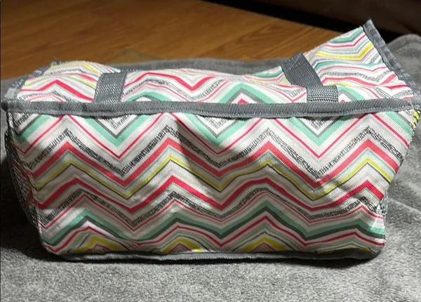 Thirty-One Pink and Yellow Chevron Tote Bag - Image 6