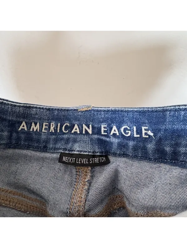 American Eagle Curvy Super High Rise Shortie Jean Shorts Womens 6 Distressed - Image 3