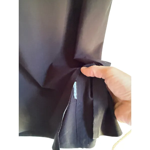 Athleta Zephyr Refined Tank Black Sleeveless Travel Top Medium - Image 4