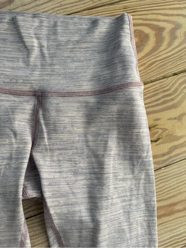 Lululemon Wunder Under High-Rise Leggings Size 4 - Image 2