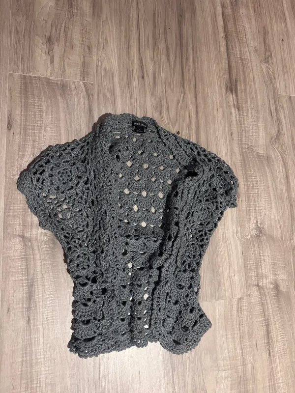 Y2K Wet seal crochet cardigan - Image 2