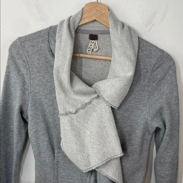 We the Free Free People Ebb and Flow Zip Up Ruffle Sweatshirt size XS Gray - Image 5