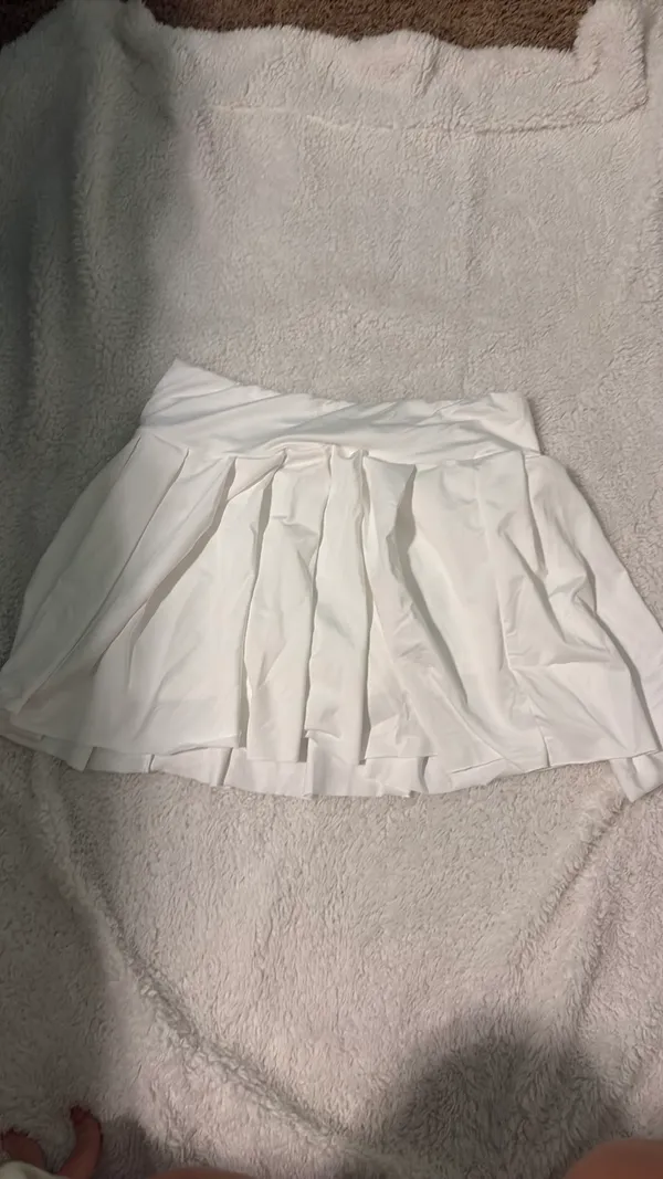 White Shein Skirt - Image 2