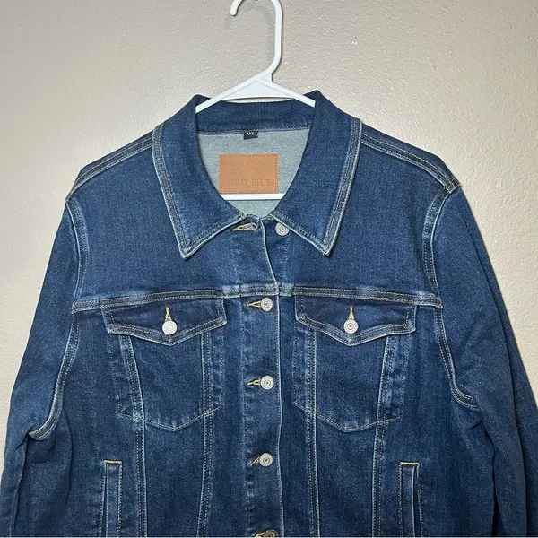 Judy Blue Classic Dark Wash Cotton Blend Denim Jacket Women’s Plus Size 1X - Image 4