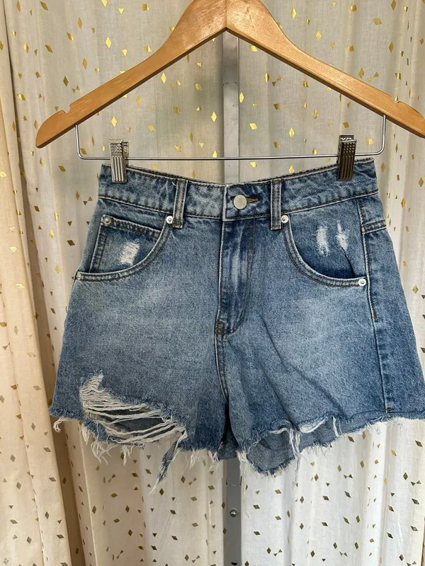 Princess Polly Women's Distressed Medium Wash Raw Frayed Hem Denim Shorts 4 - Image 2