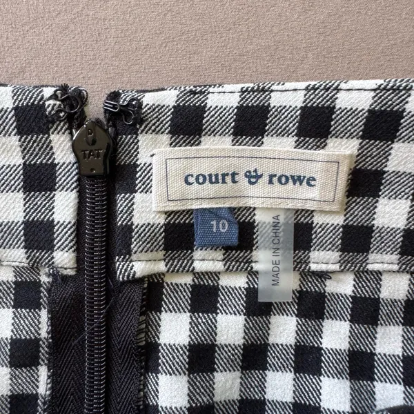 Court & Rowe Gingham Pencil Skirt - Image 8