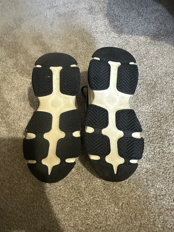 tennis shoes - Image 4