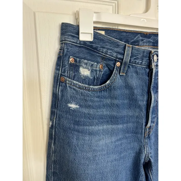 Levi’s Women's 501 Medium Wash Jeans Button Fly 27X28 Classic Straight - Image 6