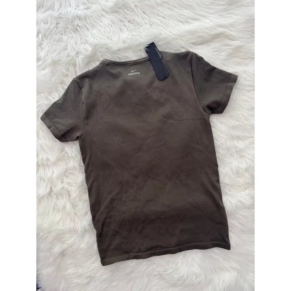 Nike Skims Ribbed Seamless Short Sleeve Top Dusty Oakmoss / Dune Size Medium - Image 9