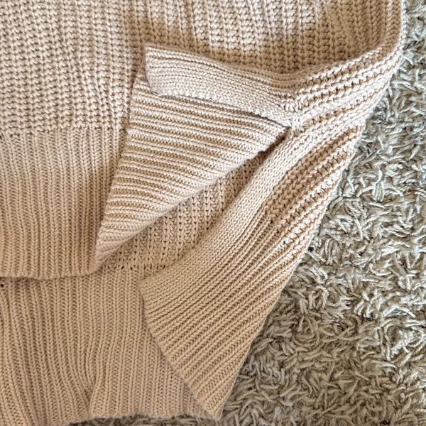 Aerie Oversized Tan Cotton V Neck Sweater Size Large - Image 4