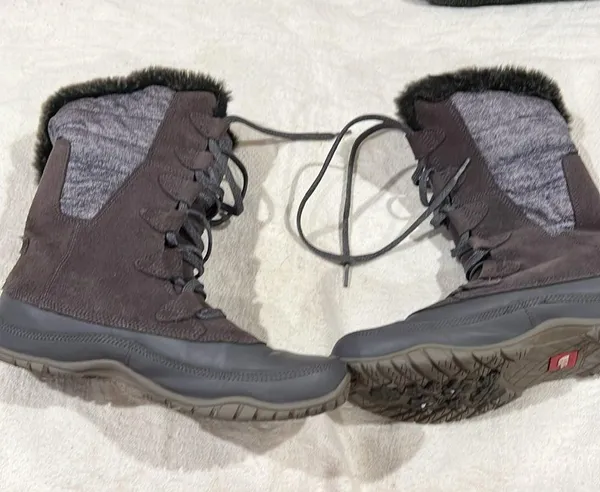 The North Face Women's Nuptse Purna Boot Size 8 Waterproof Faux Fur Gray Suede - Image 6