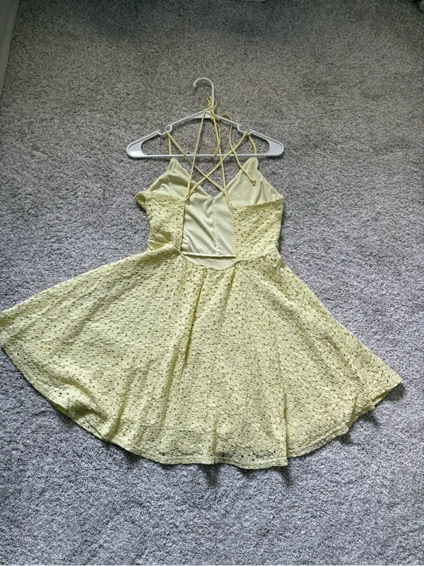 Kimchi Blue Urban Outfitters Lace fit flare halter Mini Dress Open Back Fairy sz 10 - Image 5