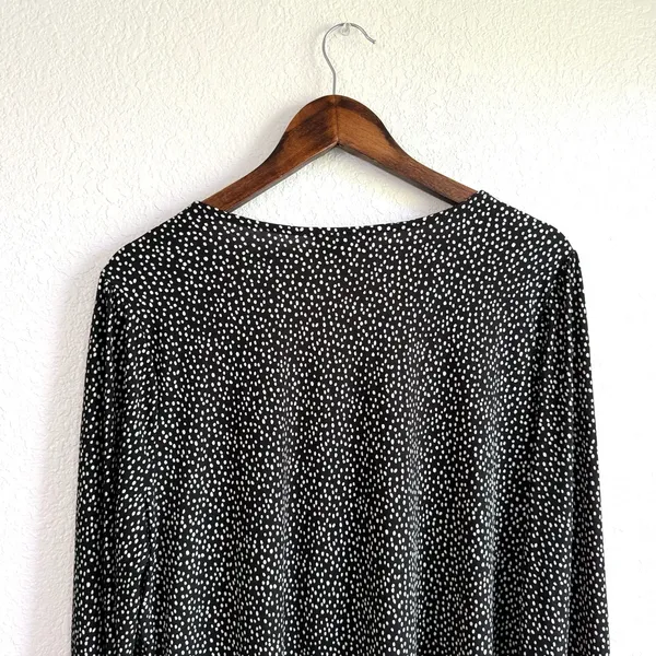 Banana Republic Womens Shirt Blouse Black White Dot Long Sleeve Stretch Size XL - Image 4
