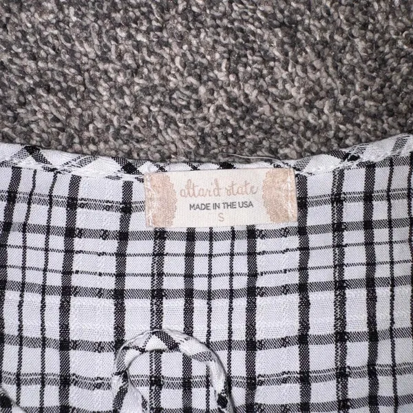 Altar'd State white and black plaid blouse with ruffle details, size S - Image 2