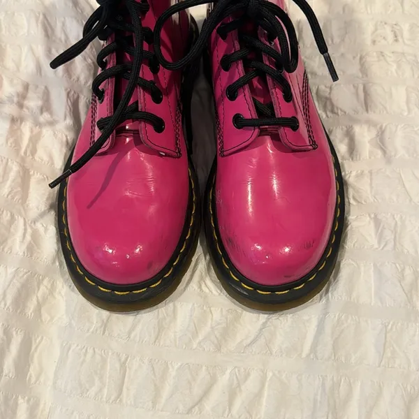 Dr. Marten’s 1460 Smooth Leather Lace Up Boots in Pink - Image 9