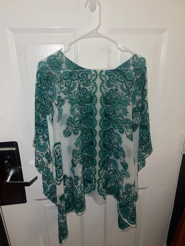 Sheer Women's Green Paisley Blouse - Image 2