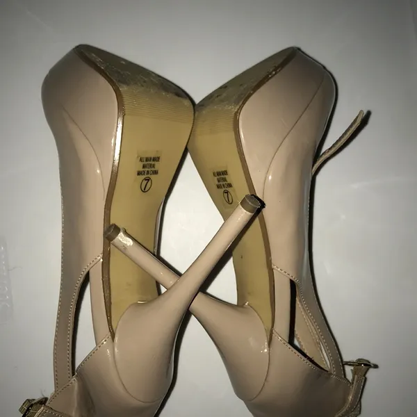 Diva nude heels sz 7 - Image 3
