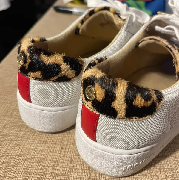 Shoes - Image 5