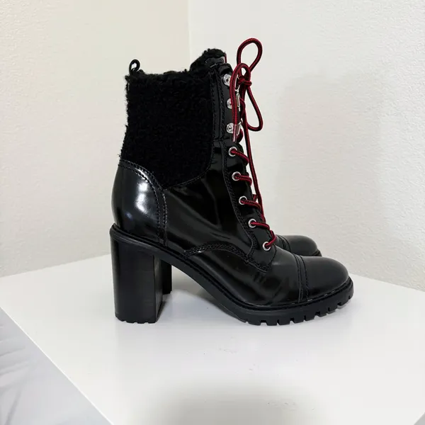 Nine West Phaedra Lace Up Black Leather Sherpa Top Boots 7.5M - Image 6