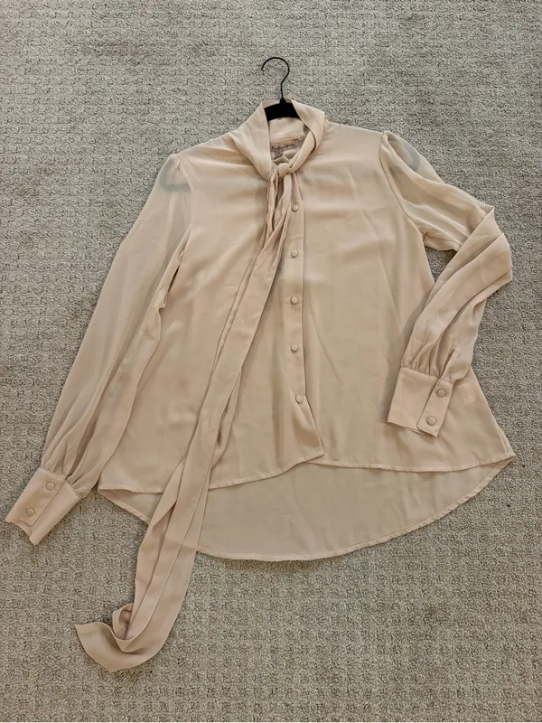 NWT For Love & Lemons Beige Chiffon Tie Neck Long Sleeve Button Down Blouse XS - Image 8