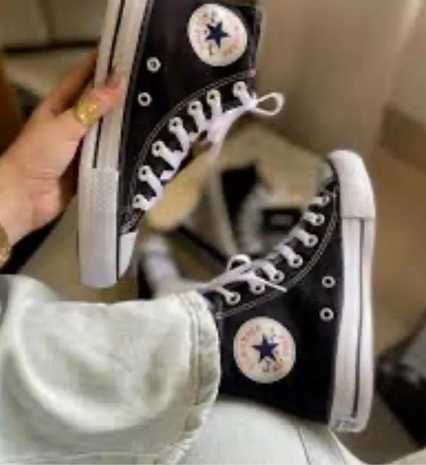 Converse Chuck Taylor All Star High Top – Unisex Men’s Size 4.5 / Women’s Size 6.5 - Image 2