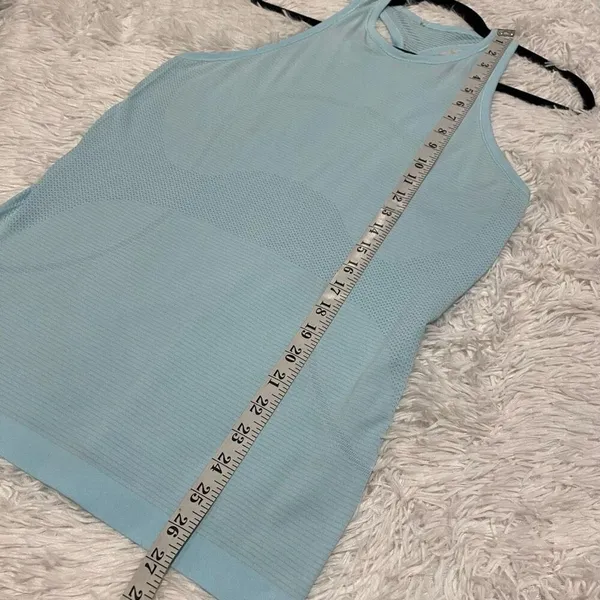 Lululemon Swifty Tech Racerback Tank Top in Blue Stripe Size 8 - Image 4
