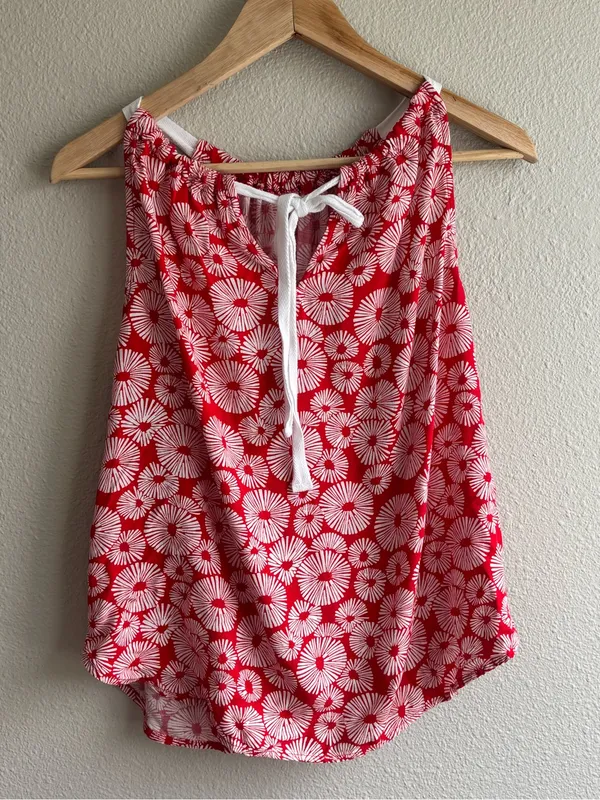 Loft Red Floral Sleeveless Tank Top - Image 5