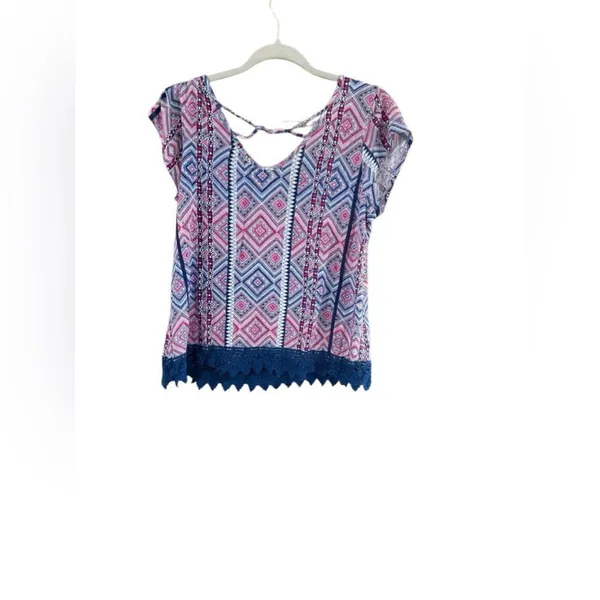 Pink Rose Large Blue Pink White Geometric Top - Image 3