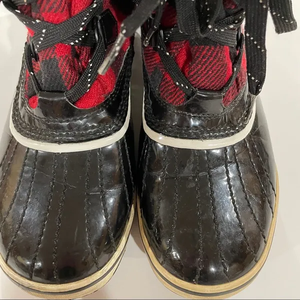 Sorel Out N About Red Buffalo Plaid Winter‎ Rain Mud Duck Boots Size 9 - Image 11