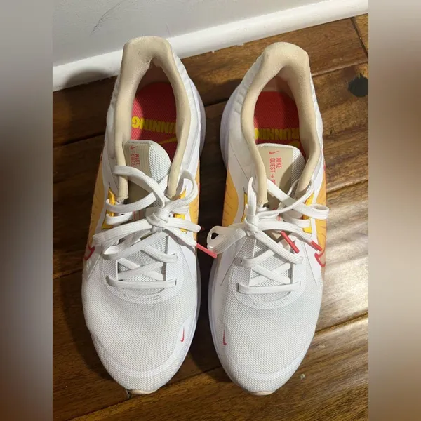 Nike womens Nike Quest 5 White Size 8.5 - Image 2