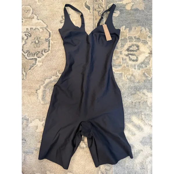 Skims Body Plunge Mid-Thigh Body Suit Shapewear Black Sz M NWT $98 - Image 2
