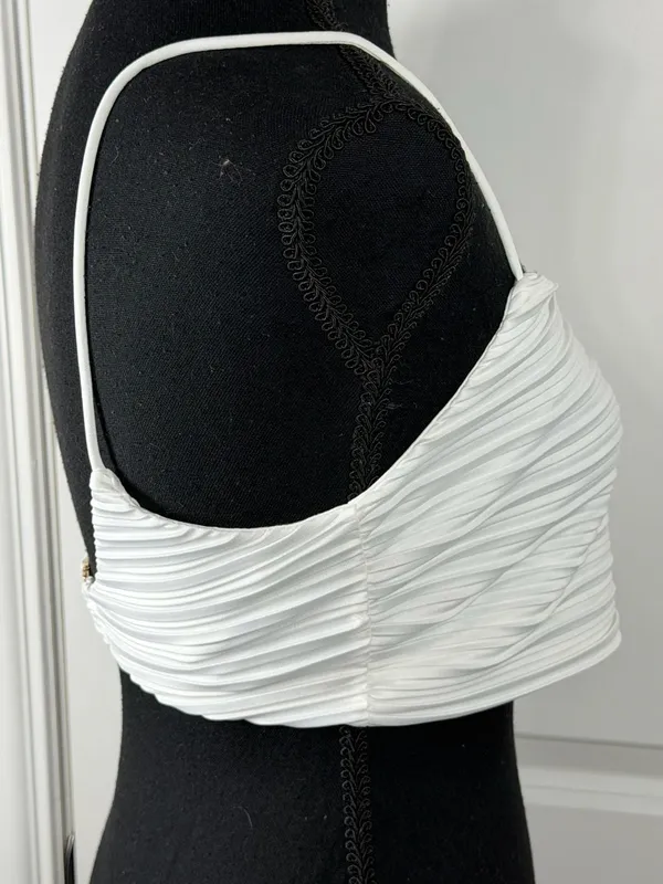 Sabo Skirt Davo Pleated Crop Top in White - Image 3