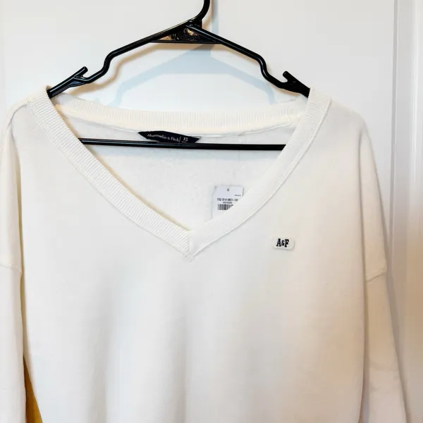 Abercrombie & Fitch White Cropped Long Sleeve Sweater‎ XS Preppy Casual Soft - Image 2
