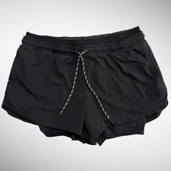 Women’s Athleta Crest 2 in 1 Hiking Shorts Black Size 10 - Image 3