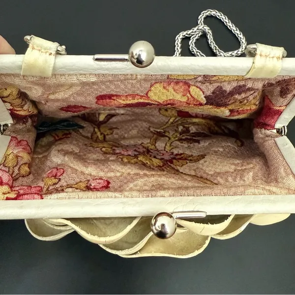 BRIGHTON Ivory Beige 3D Leather Flower Convertible Coin Purse Wallet Crossbody - Image 10