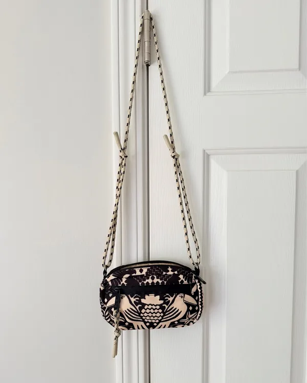 Farm Rio Tropical Birds Small Crossbody Bag - Image 2