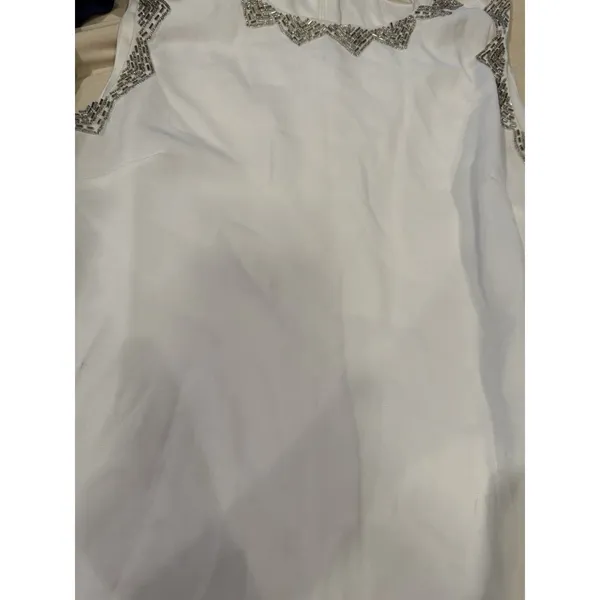 Moon sleeveless white shift dress With Silver Beading Size Small - Image 8