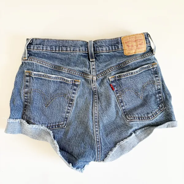 Levi's Womens 501 High Rise Button Fly Boho Cut Off Denim Jean Shorts Size‎ 30 - Image 6
