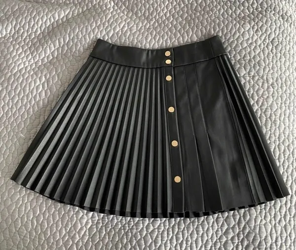 ZARA black pleated leather skirt - Image 3