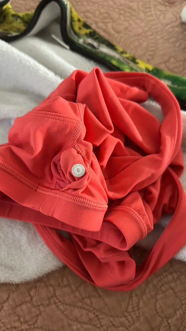 Coral Lululemon Tank - Image 4