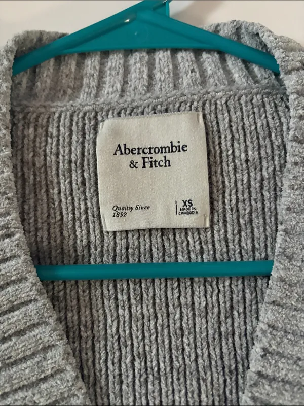 Abercrombie & Fitch Light Gray Knit Button Cardigan - Image 2