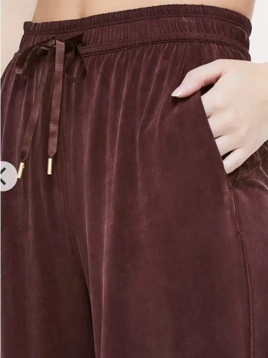 Lululemon principal dancer pant 32” midnight maroon size 10 - Image 4