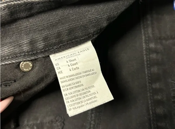 Black American Eagle Jeans Outfitters Distressed - Image 3