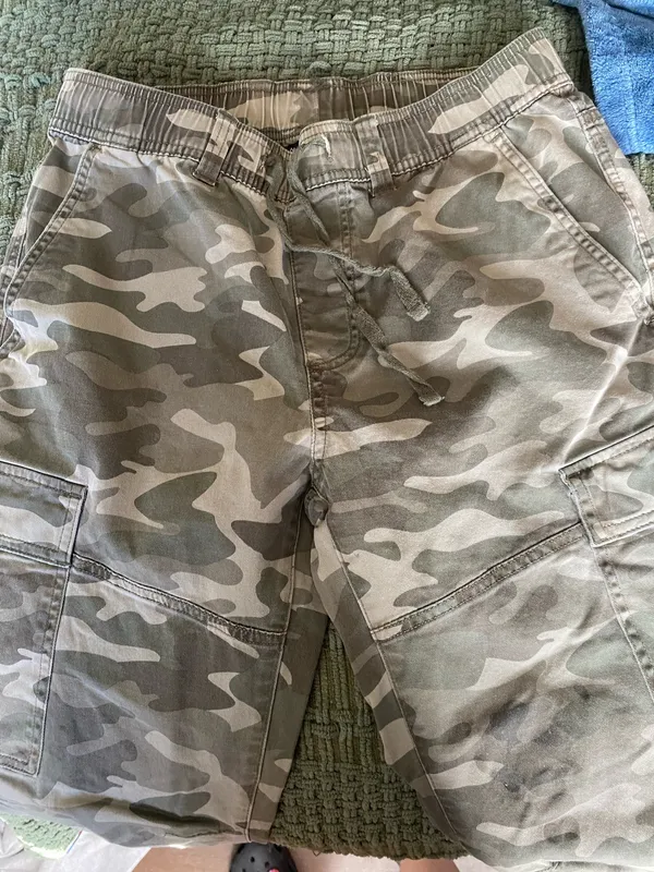 No Boundaries Camouflage Cargo Pants - Image 2