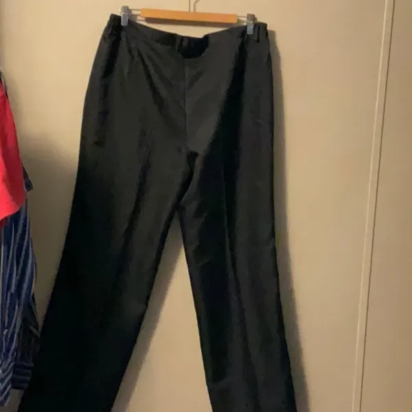 Elegant Black Straight Leg Women's Pants - Image 3