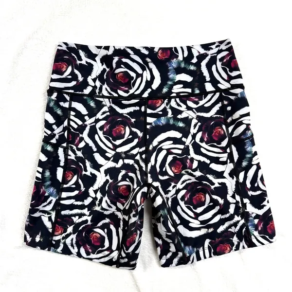 CVG Constantly Varied Gear M Floral Rose Biker Shorts 7" Pockets Gym Workout - Image 4