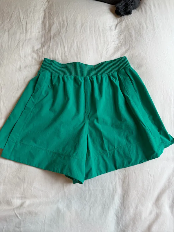 Lululemon Stretch Woven Relaxed-Fit High-Rise Short 4" - Image 14